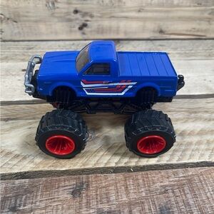 MOTORMAX Monster Truck BIGFOOT Wheels Blue Die Cast Real Suspension Toy Vehicle